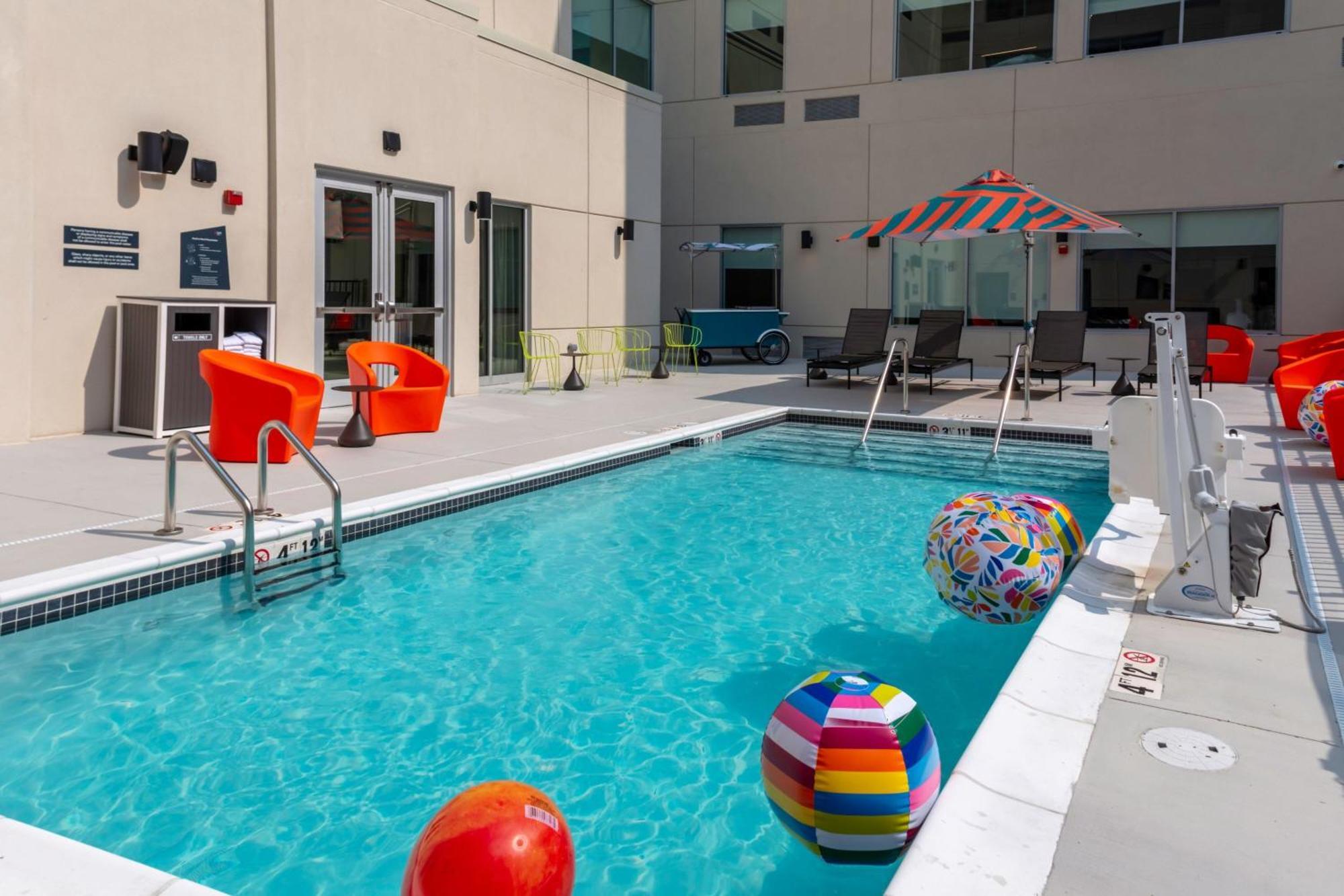 Aloft Nashville Airport エクステリア 写真